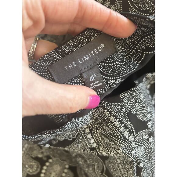 The Limited Stretch Mini Skirt Black and White Pattern Womens Sz 4P - Picture 9 of 11